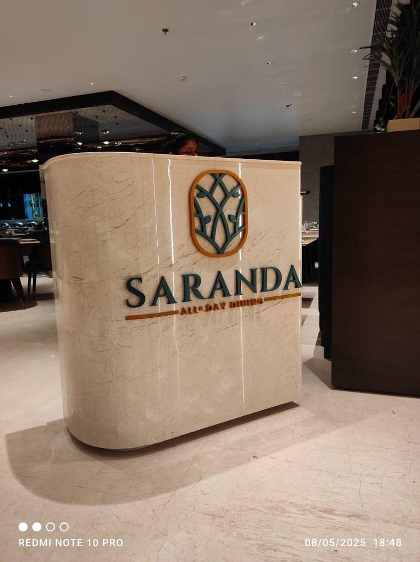 Saranda restaurant reception signage